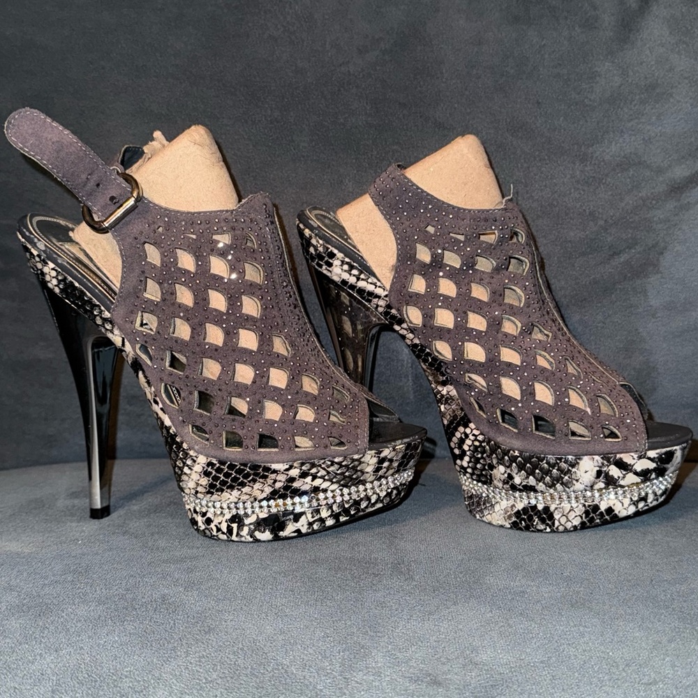 Italina shoes Stylish Women's Platform Heels - Black and Tan size 6.5 - Picture 2 of 16